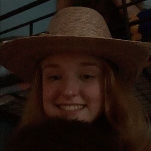 Meet your Posher, Laurel